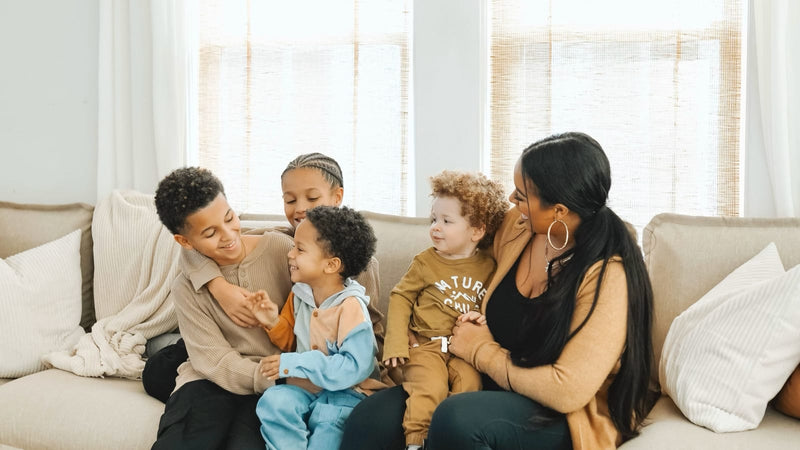 Family Seating on Anabei Sofa